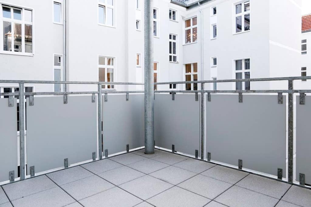 Sc 06 By Rockchair Apartments L Superhost Status L 4 Bedrooms Boxspringbeds 2 Bathrooms Balcony Elevator - Cozy Family & Business Flair Welcomes You! Berlin Exterior foto